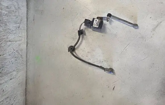 Citroen C4 Grand Picasso Headlight/headlamp level sensor 9653511080