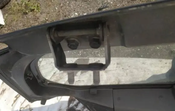 Chevrolet Kalos Tailgate/trunk/boot hinge