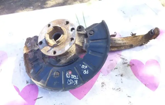 Volkswagen Touareg II Front wheel hub spindle knuckle 7P6407245A