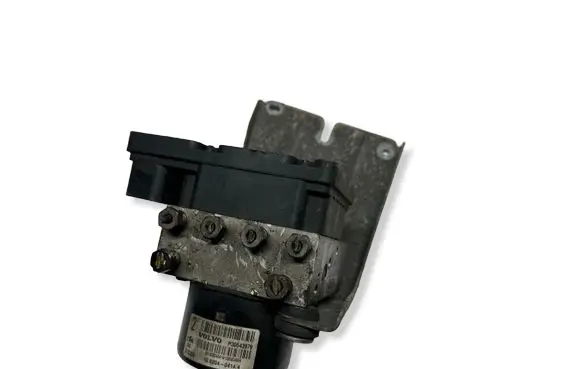 Volvo V70 ABS Pump P30643979
