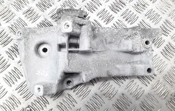 Seat Ibiza III (6L) Generator/alternator bracket 036145169G 036145169