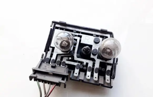 Audi 100 S4 C4 Tail light bulb cover holder thk81