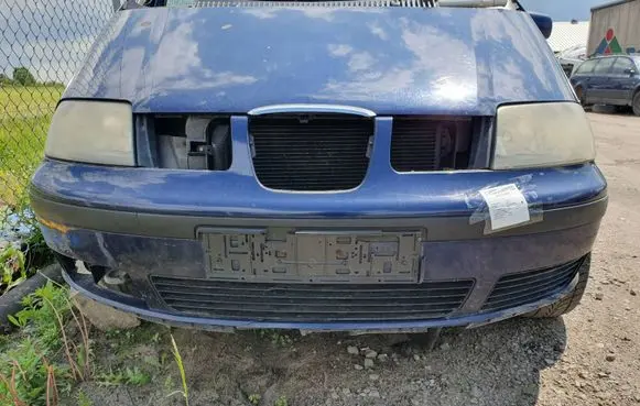 Seat Alhambra (Mk1) Front bumper LB5N