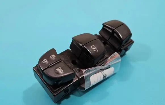 Nissan Juke I F15 Electric window control switch 254011KA5E IMPRK1359626