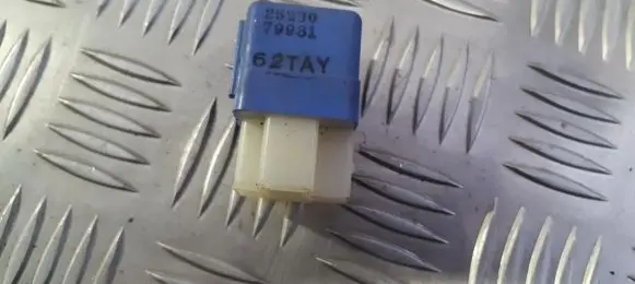 Nissan Almera Other relay 2523079981