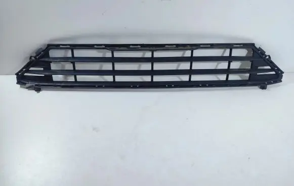 Volvo XC60 Front bumper lower grill 32296070