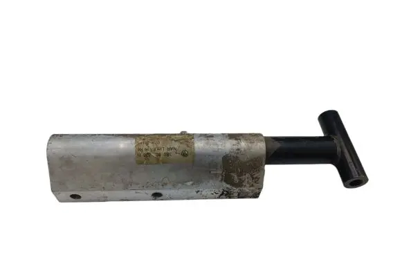 Volkswagen Touareg II Rear shock/impact absorber stay/bar 3B0807336H