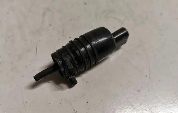 BMW X1 F48 F49 Windscreen/windshield washer pump 7388349