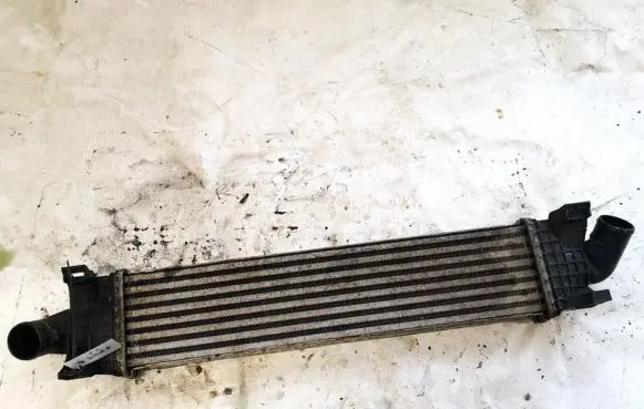 Ford Focus Intercooler radiator 3m5h9l440ae
