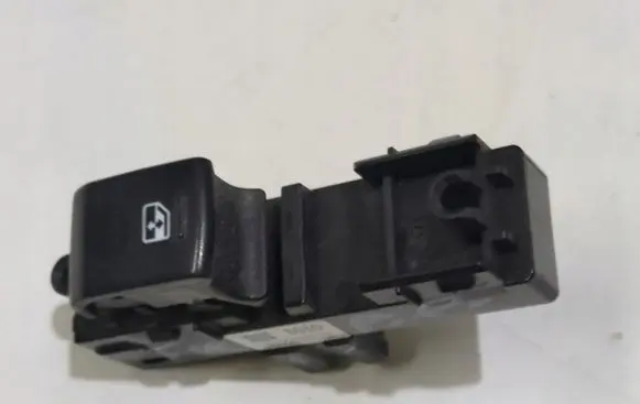 Subaru Forester SJ Electric window control switch 83071SG100