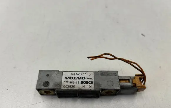 Volvo S80 Airbag deployment crash/impact sensor 9452777 141101 002920