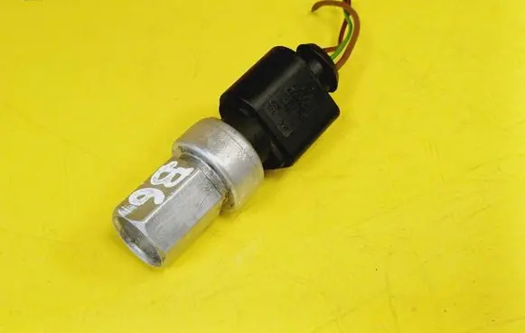 Air conditioning (A/C) pressure sensor