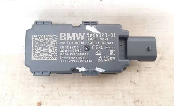 BMW 7 G70 Aerial antenna amplifier 5A6A020 5B60518 5B4E029