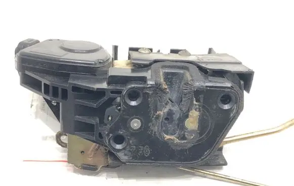 Hyundai Santa Fe Front door lock