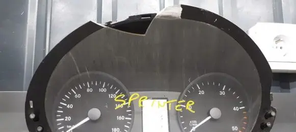 Mercedes-Benz Sprinter W901 W902 W903 W904 Tachometer a9064468821