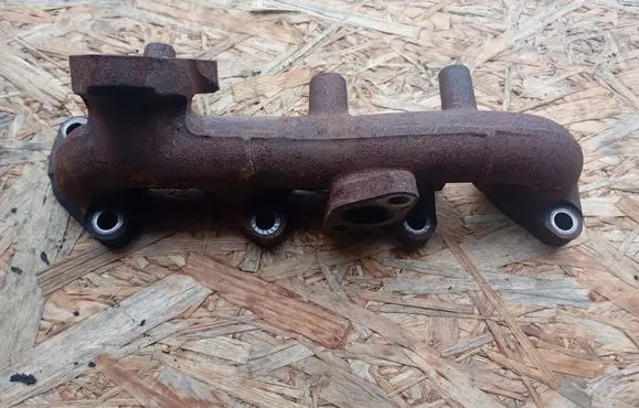 Hyundai i30 Exhaust manifold
