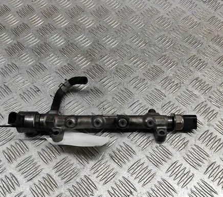 Fuel main line pipe