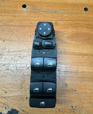 BMW 7 F01 F02 F03 F04 Electric window control switch 9163577