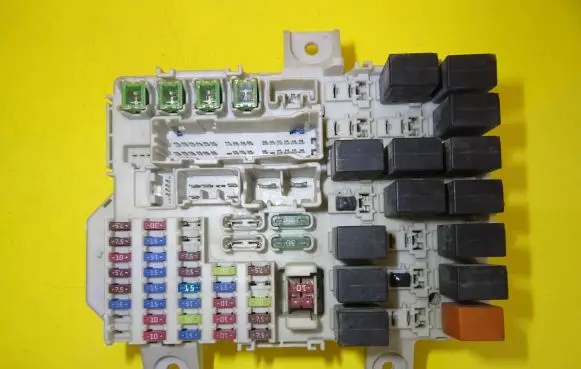 Smart ForFour I Fuse box set A4545400024