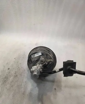 Audi A8 S8 D2 4D Brake booster 4D0612105A