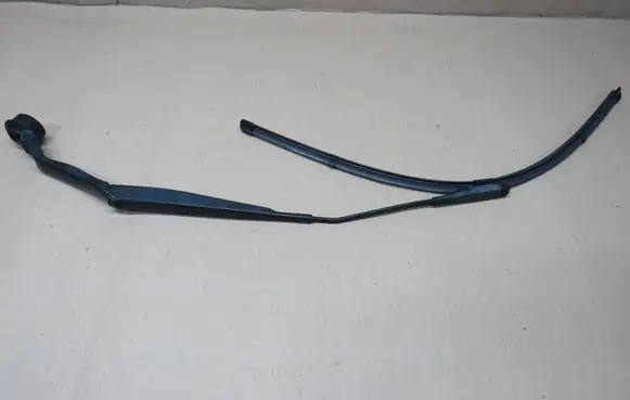 Ford Kuga II Front wiper blade arm CJ5417B589AD