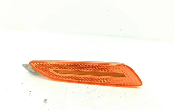 Porsche Cayenne (92A) Front bumper turn signal 7P5945128