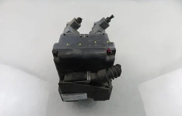 Audi A4 S4 B5 8D ABS Pump 0265218017 8D0614111B