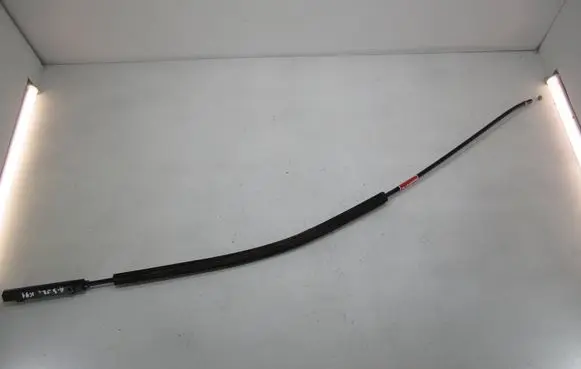 Audi A3 S3 8P Engine bonnet/hood lock release cable 8P0823535C