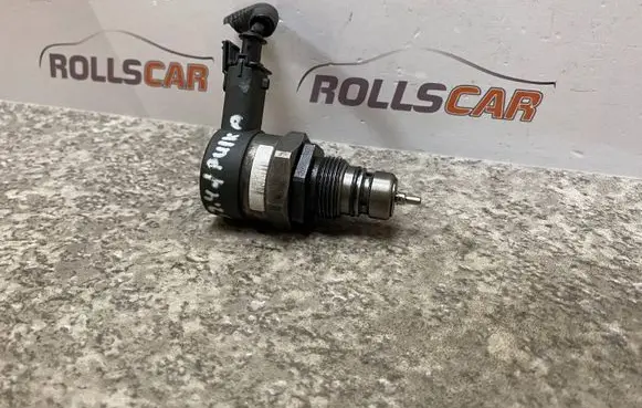 Volvo S60 Fuel pressure regulator 0281002712 30777576