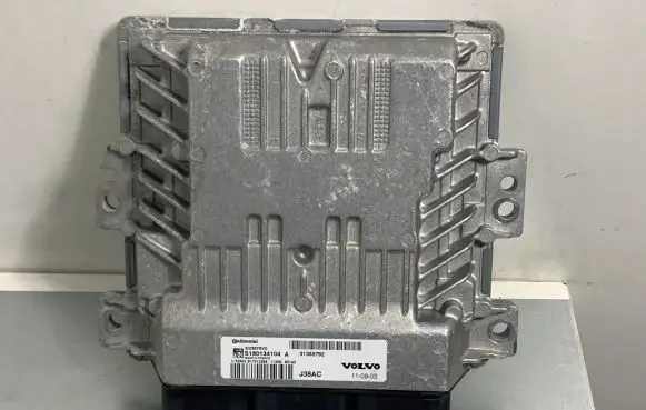 Volvo V60 Engine control unit/module 31355792 S180134104A