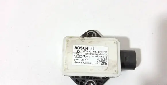 Audi A4 S4 B6 8E 8H ESP acceleration yaw rate sensor 8E0907637B 0265005618