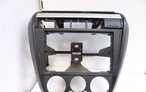 Volkswagen Fox Radio/GPS head unit trim 5Z0858061A