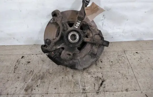 Volkswagen Lupo Front wheel hub spindle knuckle