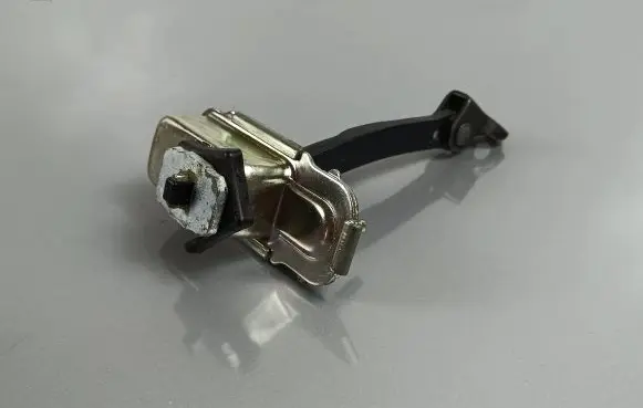 SsangYong Rexton Rear door check strap stopper