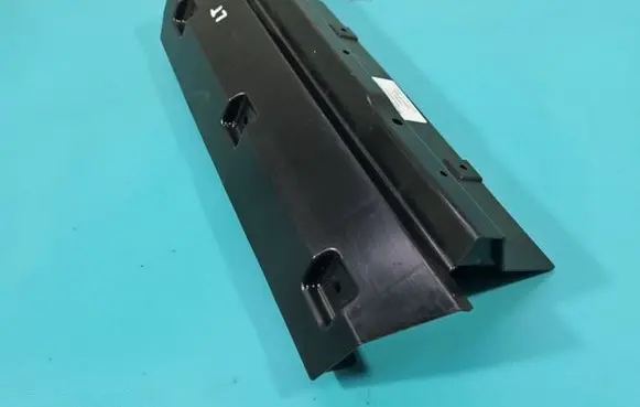 Tesla Model S Center console 1009173-00-D IMPRK1414026