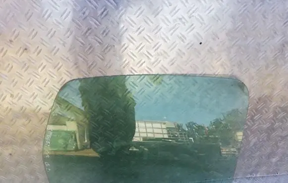 Citroen C3 Rear door window glass