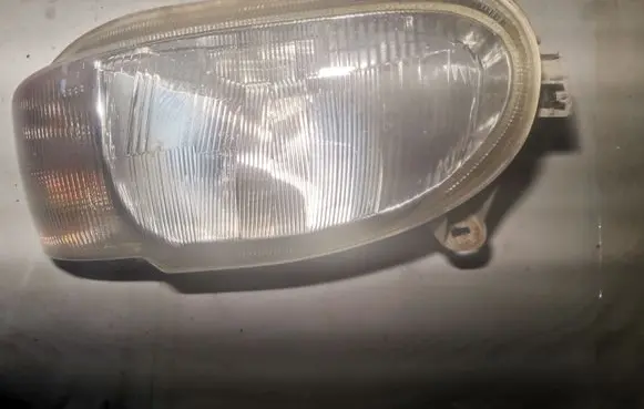 Ford Escort Headlight/headlamp 038150