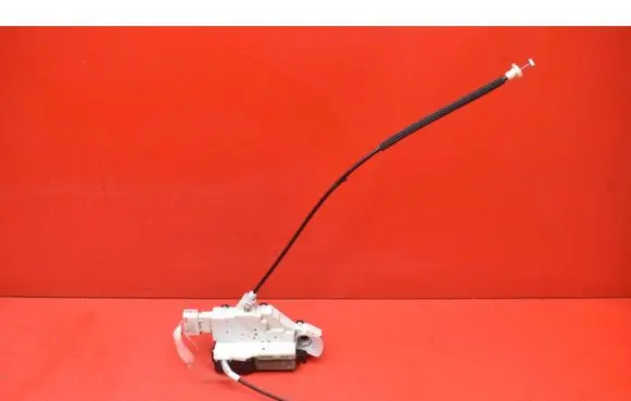 Peugeot 407 Front door lock 