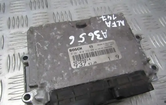 Alfa Romeo 147 Engine control unit/module 0281010332 46784814