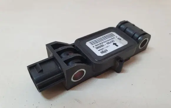 Suzuki Grand Vitara II Airbag deployment crash/impact sensor 3893065J30