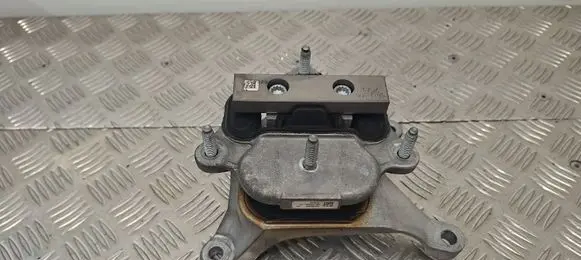 Audi A6 S6 C8 4K Engine mount bracket 4K0399156A