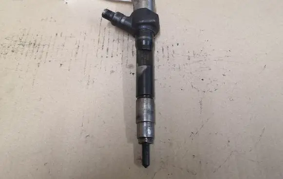 Mazda 6 Fuel injector R2AA 13H50