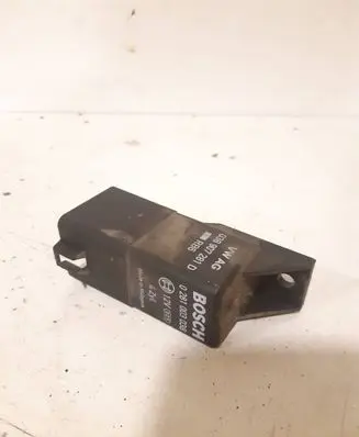 Audi A3 S3 A3 Sportback 8P Glow plug pre-heat relay 038907281D