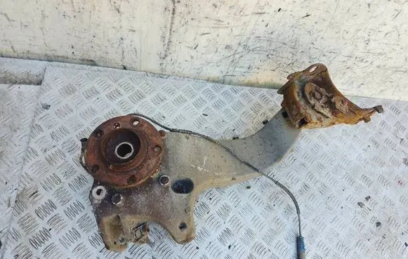 Mini Cooper Countryman R60 Rear wheel hub 9805658