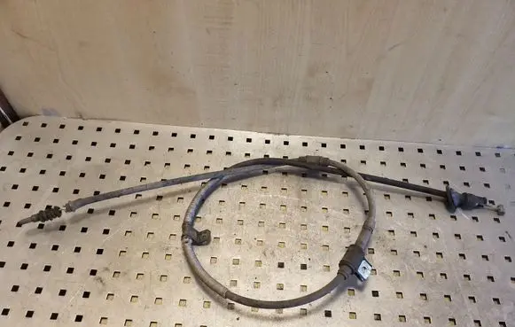 Volvo S40, V40 Handbrake/parking brake wiring cable 