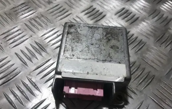 Opel Astra F Airbag control unit/module 