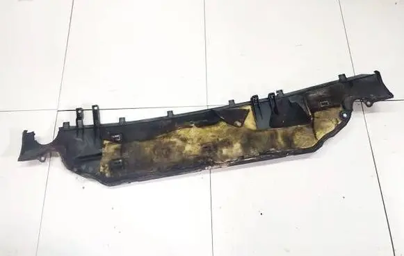 Radiator mount bracket