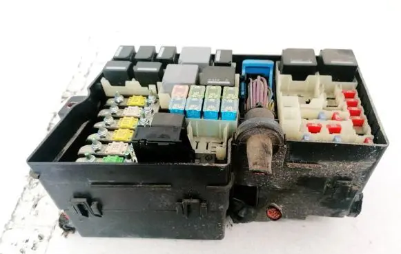 Ford Kuga I Fuse box set 3M5T14A142AB 3M5T-14A142-AB