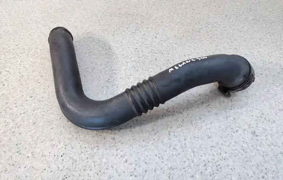 Renault Megane I Air intake hose/pipe 7700115201