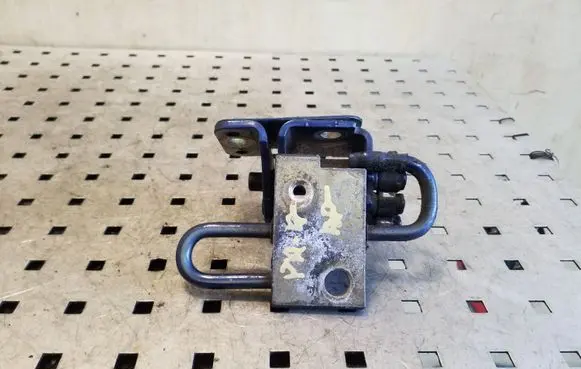 Audi A3 S3 8P Front door lower hinge 